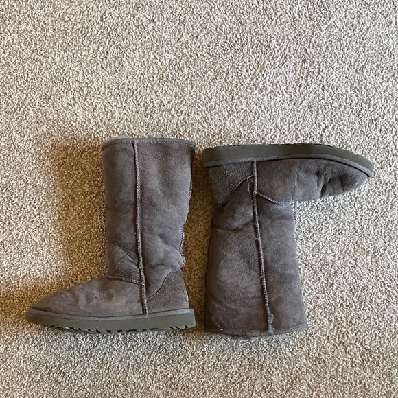 Women's Grey UGG Boots - Picture 2 of 11
